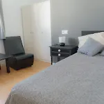 Tu Hogar, Desayuno, Parking Y Piscina Incluidos