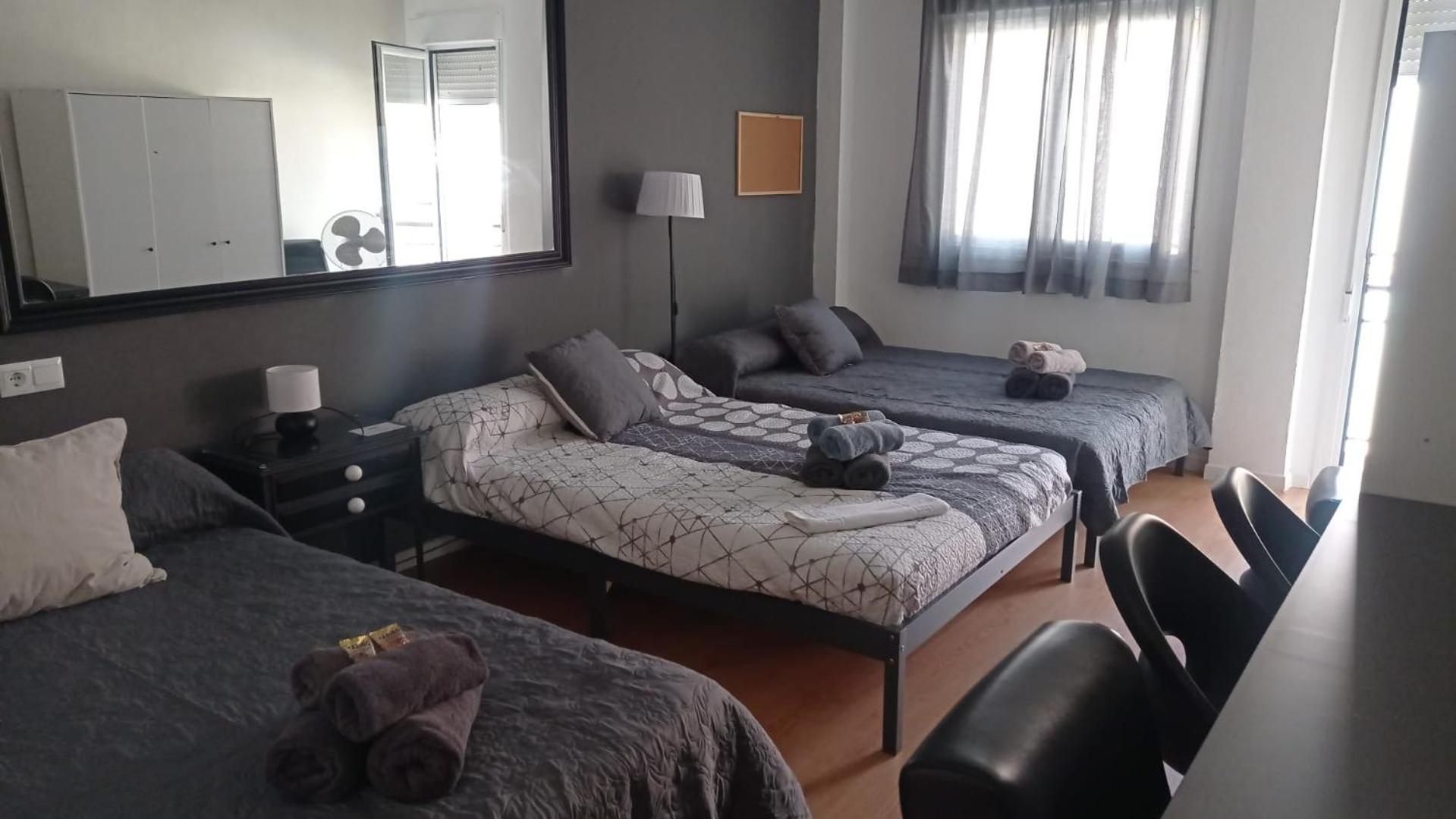Tu Hogar, Desayuno, Parking Y Piscina Incluidos * Ronda